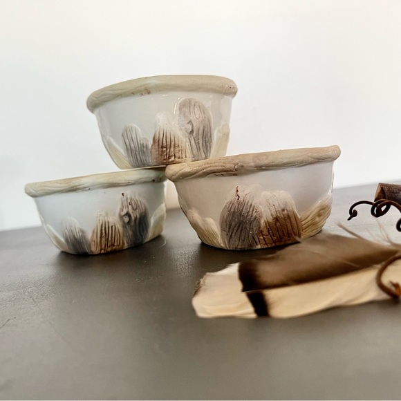 Set of 3 Nature Bowls with Iron Stand & Real Twig and Feather Finial - Picture 1 of 8